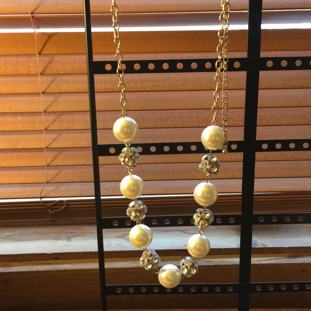 Statement necklace